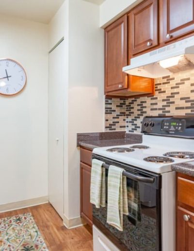 regents-court-apartments-for-rent-in-westland-mi-gallery-8